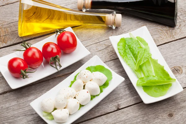 Ingredientes na mesa — Fotografia de Stock