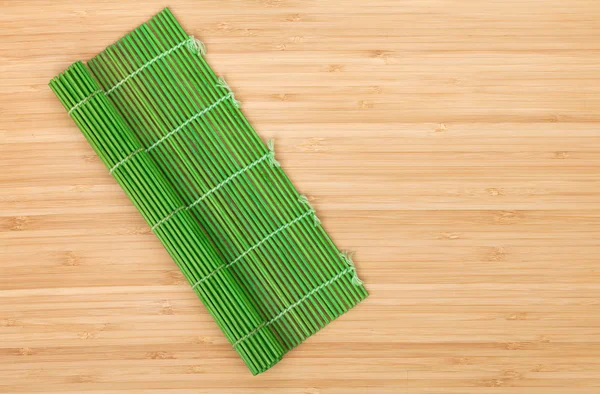 Tapete de cozinha japonês sobre mesa de bambu — Fotografia de Stock