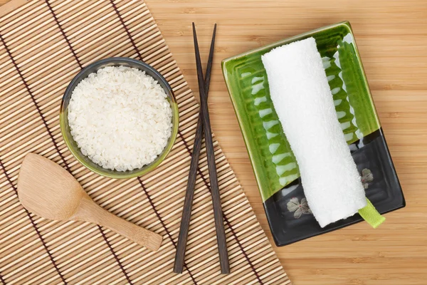 Ingredientes e utensílios alimentares japoneses — Fotografia de Stock