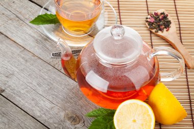 yeşil çay limon ve nane