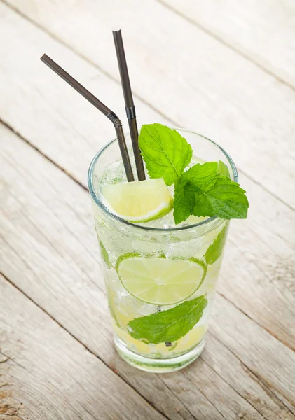 Frischer Mojito-Cocktail — Stockfoto