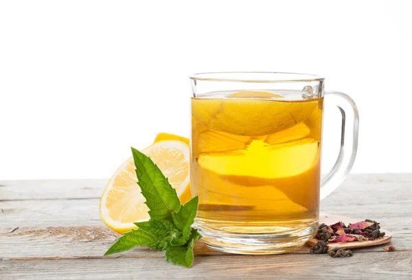 Grüner Tee mit Zitrone — Stockfoto