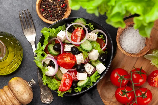 Salada Grega Clássica Com Legumes Frescos Vista Superior Flat Lay — Fotografia de Stock