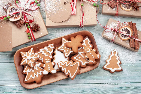 Weihnachtliche Lebkuchen Und Geschenkschachteln Mit Basteldekor Draufsicht Flach Gelegt — Stockfoto