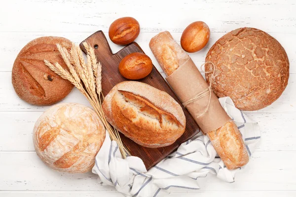 Various Types Bread Wooden Table Top View Flat Lay — Stock Photo, Image
