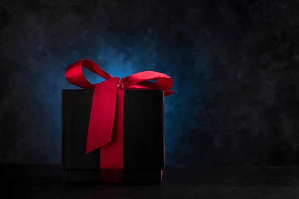 Valentinstag Oder Weihnachtskarte Mit Geschenkbox Und Platz Für Ihre Grüße — Stockfoto