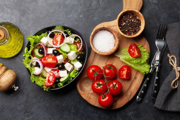 Klassischer Griechischer Salat Mit Frischem Gartengemüse Draufsicht Flach Gelegt — Stockfoto