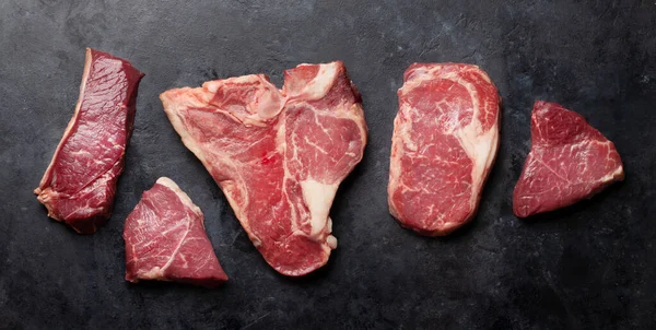 Verschiedene Rohe Rindersteaks Draufsicht Flach Gelegt — Stockfoto