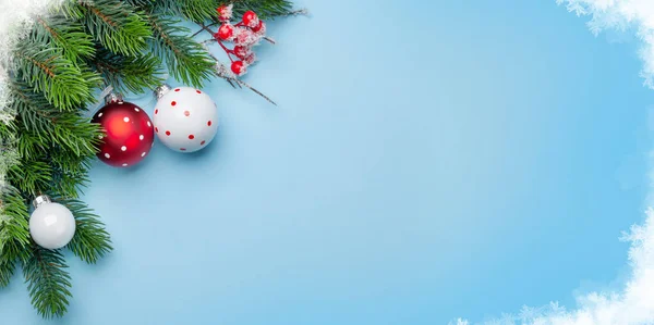 Kerstkaart Met Dennenboom Decor Bovenaanzicht Plat Lag Met Kopieerruimte Voor — Stockfoto