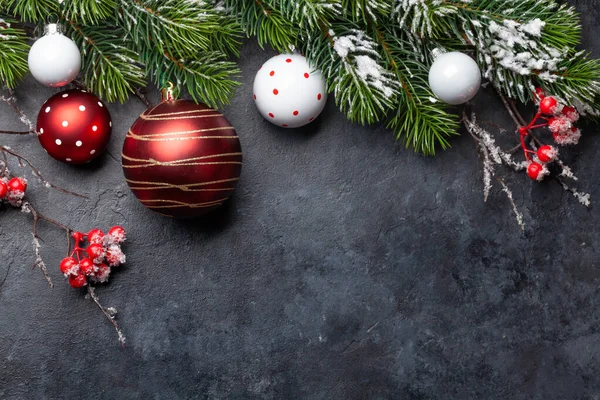 Weihnachtsgrußkarte Mit Tannenbaum Und Dekor Draufsicht Flach Liegend Mit Kopierraum — Stockfoto