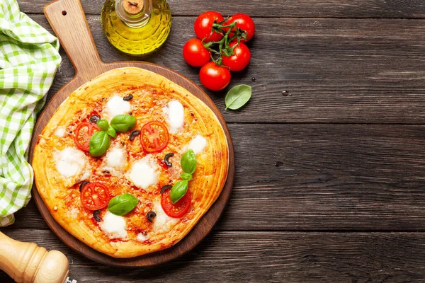 Tasty Homemade Pizza Garden Tomatoes Basil Top View Copy Space — Stock Photo, Image