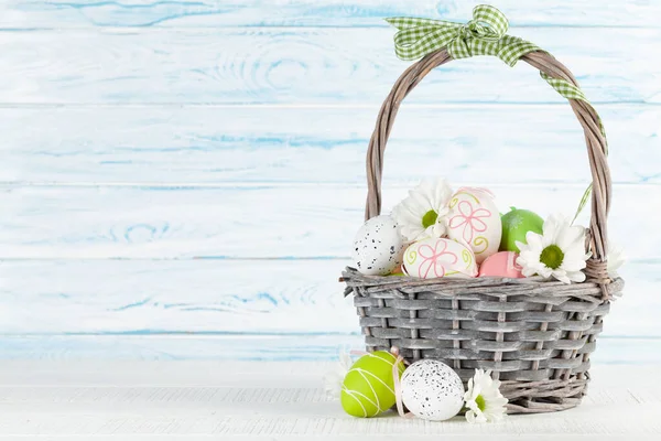 Tarjeta Felicitación Pascua Con Huevos Pascua Flores Con Espacio Copia —  Fotos de Stock