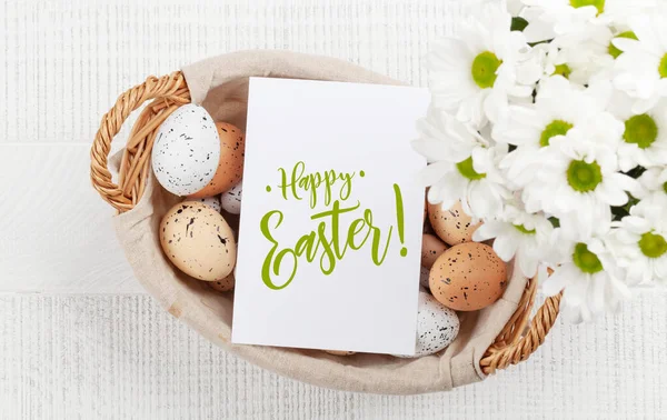 Ευχετήρια Κάρτα Πάσχα Πασχαλινά Αυγά Και Λουλούδια Πάνω Όψη Επίπεδη — Φωτογραφία Αρχείου