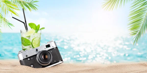 Retro Camera Mojito Cocktail Glass Tropical Beach Palms Bright Sand — Stock Photo, Image