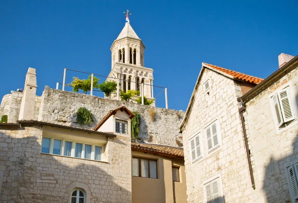 Campanario de la Catedral de San Domnio en Split, Croacia — Foto de Stock