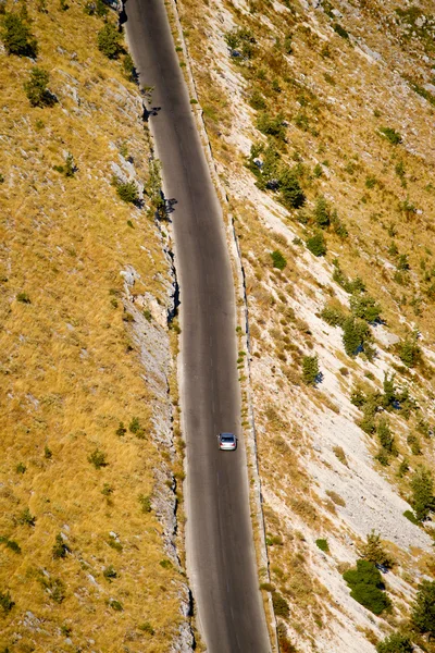 Vista aérea de una carretera del desierto — Foto de Stock