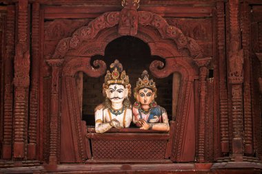 Shiva ve ahşap parvati Şekiller penceresinde shiva parvati hindu Tapınağı durbar Meydanı