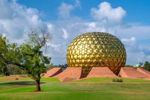 Matrimandir Tempio d'oro di Auroville, Tamil Nadu, India — Foto Stock
