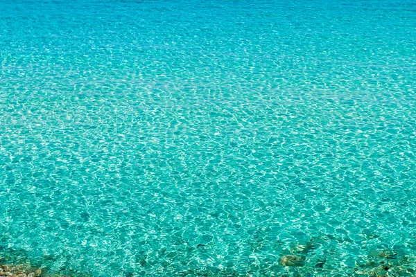 Água do mar azul-turquesa cristalina — Fotografia de Stock