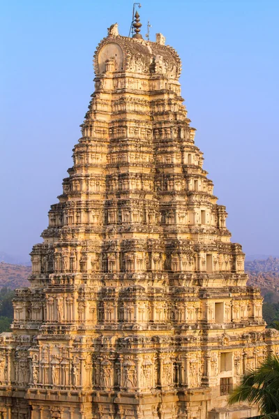 インドのカルナータカ州ハンピにあるVirupaksha Temple — ストック写真