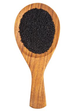 kara kimyon veya tahta kaşık kalonji tohumları (nigella sativa)