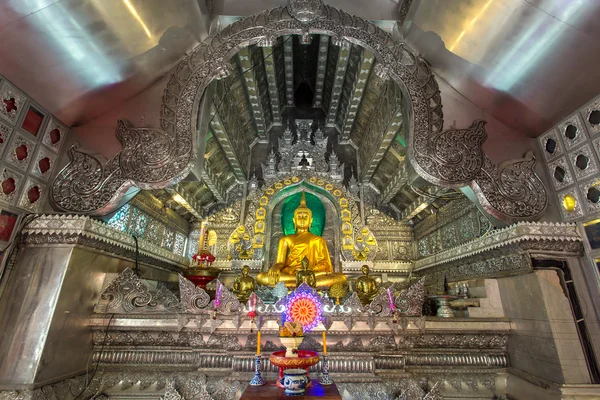 Wat Sri Suphan, o famoso Templo de Prata em Chiang Mai, Tailândia — Fotografia de Stock