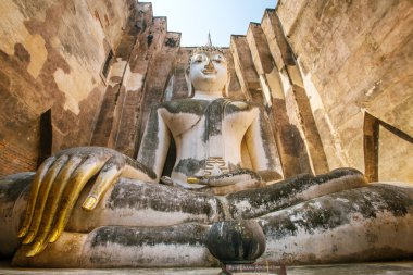 Buda heykelinin wat sri chum Tapınağı