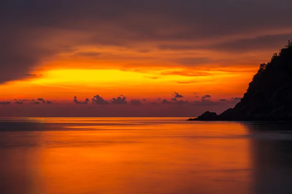 劇的な海に沈む夕日 — ストック写真
