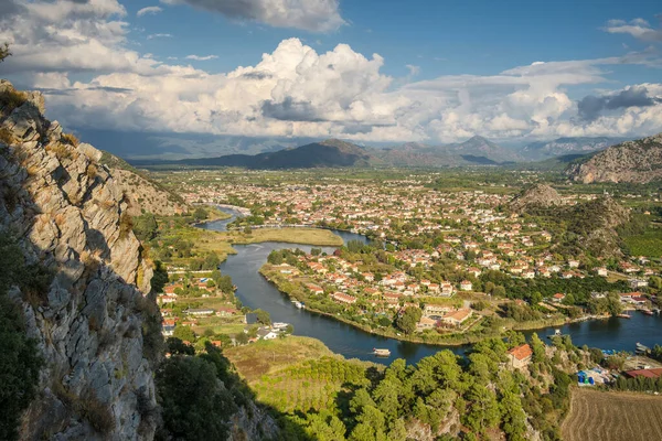 Dalyan cidade vista superior na região de Mugla, Turquia — Fotografia de Stock