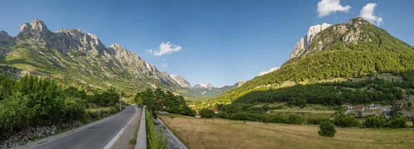 Boge valley in summer in Albania — Stock Photo, Image