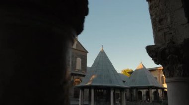 Gündoğumunda Diyarbakır Büyük Camii, Doğu Türkiye