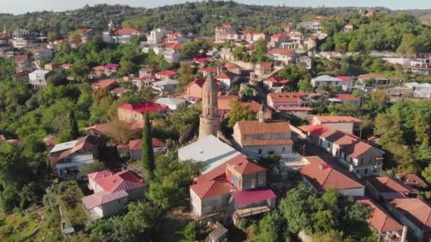 Images aériennes de drones de la ville d'amour Signagi dans la région de Kakheti, Géorgie — Video