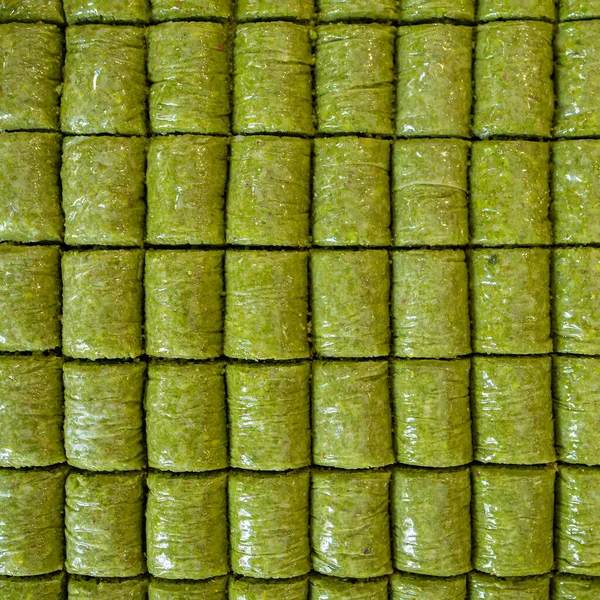 Traditional delicios Turkish baklava with pistachio in Gaziantep, Turkey — Stock Fotó