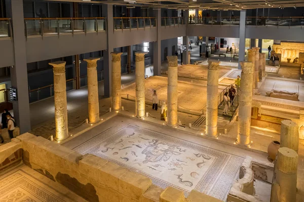 Interiør i Zeugma-mosaikmuseet i Gaziantep, Tyrkiet - Stock-foto