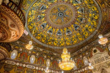 Kuzey Makedonya 'nın Kalkandere kentindeki Sarena Camija veya Dekoratif Cami' nin iç manzarası