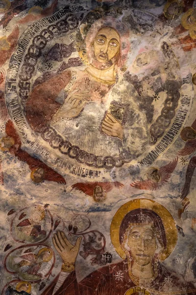Resti degli antichi affreschi cristiani con Gesù Cristo nel Monastero di Sumela, Turchia. — Foto Stock