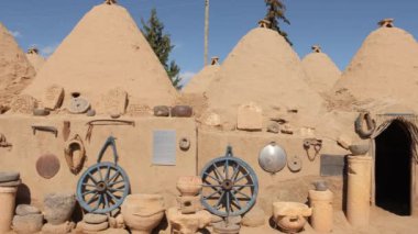 Harran, Sanli Urfa, Türkiye 'nin geleneksel konik evleri