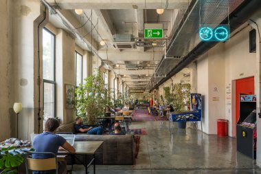 Tiflis, Gürcistan 'daki Modern Kültür Merkezi Fabrika.