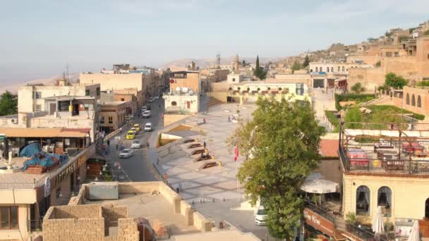 Stadsbilden av staden Mardin i östra Anatolien, Turkiet. — Stockvideo