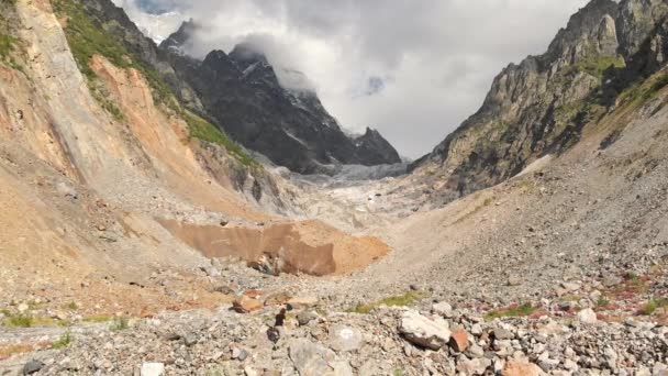 Chalaadi Glacier Mestia Town Caucasus Mountains Svaneti Region Georgia Woman — Stock video