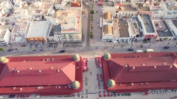 Imagens Drones Aéreos Paisagem Urbana Olhao Com Dois Edifícios Mercado — Vídeo de Stock