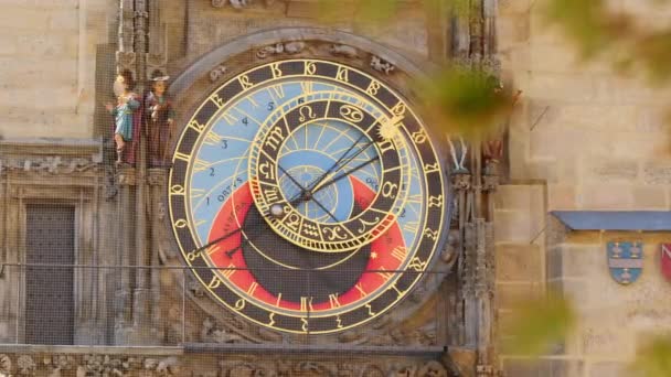 Prague Astronomical Clock Close Medieval Astronomical Clock Southern Wall Old — Stockvideo