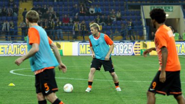Futbol maçtan önce ısınma-up oyuncular