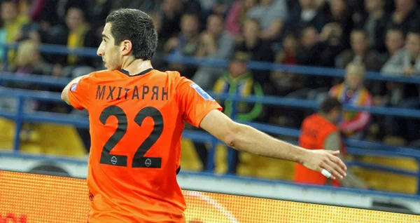 Metalist kharkiv vs shakhtar donetsk voetbalwedstrijd — Stockfoto