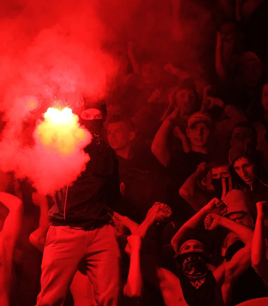 FC metalist Charkov fans — Stockfoto