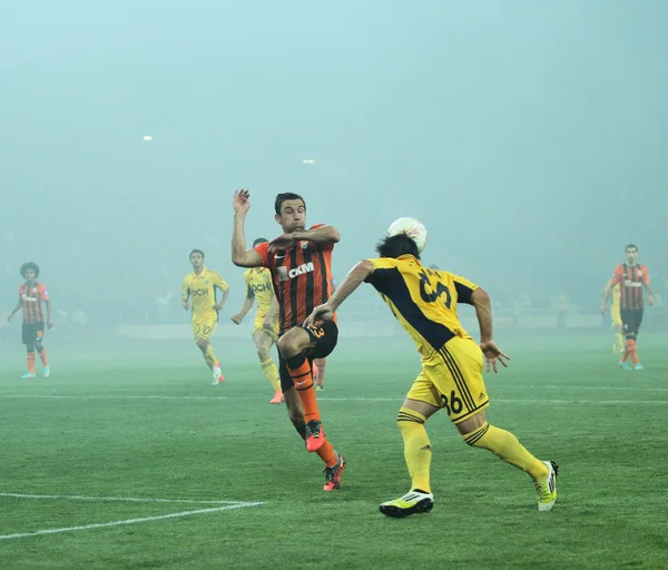 Metalist kharkiv vs shakhtar donetsk voetbalwedstrijd — Stockfoto