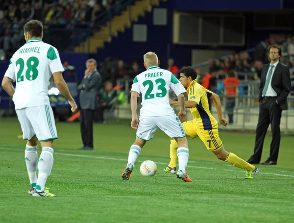 Metalist kharkiv vs-voetbalwedstrijd met snelle wien — Stockfoto