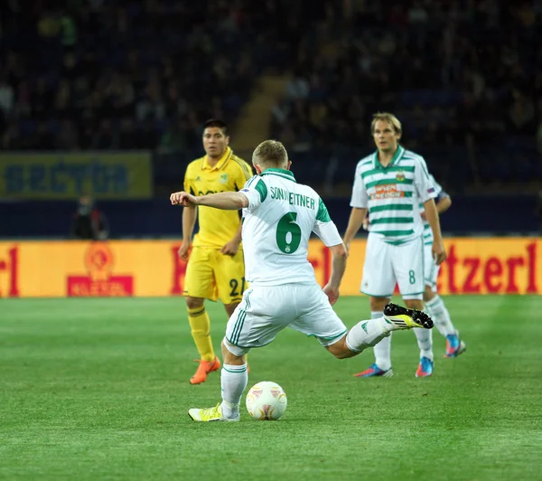 メタリスト ハリコフ対急速な wien サッカーの試合 — ストック写真
