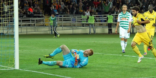 Metalist Kharkiv vs Rapid Wien pertandingan sepak bola — Stok Foto