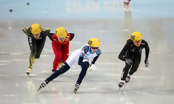 女子 1000 米预赛短道速滑预赛 — 图库照片